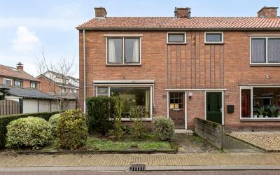 Nieuwe Bart. 22
