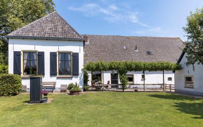 Dorpsstraat 55