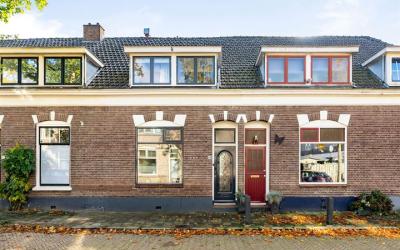 Oosterstraat 44