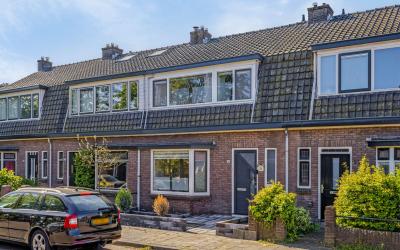 Oude Holter. 24