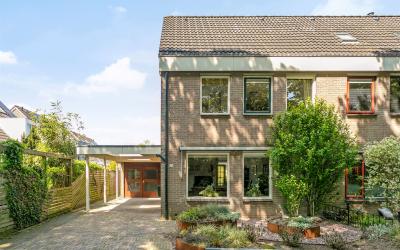 Weg door de. 21