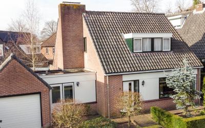 Damstraat 1