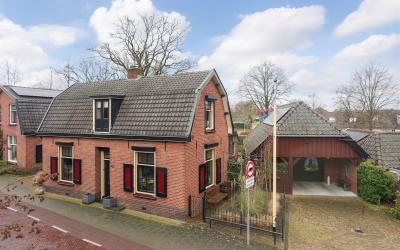 Kerkstraat 24