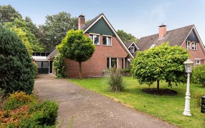Larenseweg 92