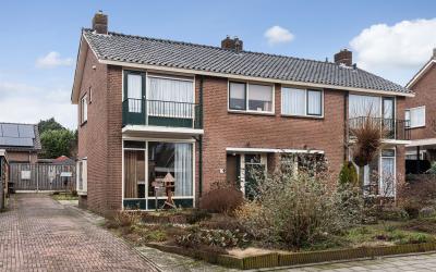 Waardenborchstraat 32