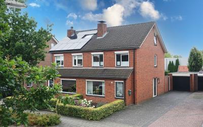 Nijverdalse. 48