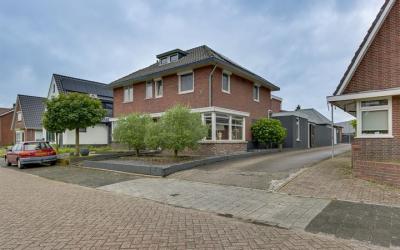 Klokkendijk 4