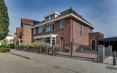 Spoorstraat 19