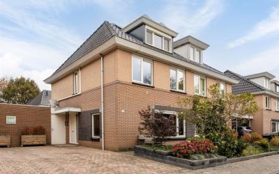 Schipbeekst. 72