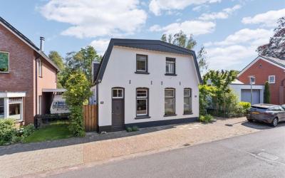 Dorpsstraat 28