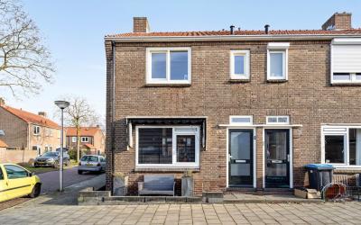 Steenweg 82