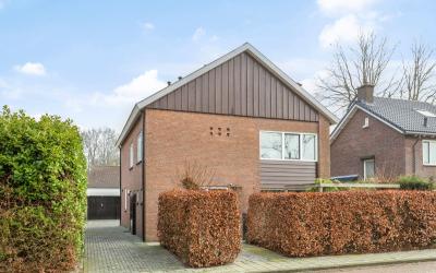 Spoorbaanst. 42