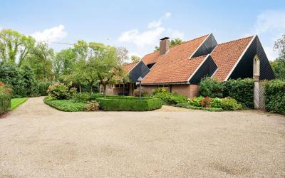 Zuid Esmark. 81