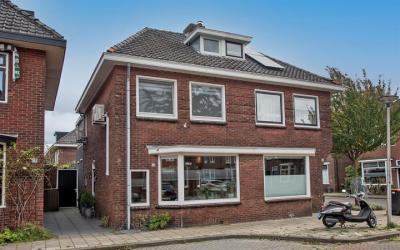 Van den Bos. 15