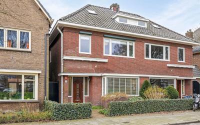 Menadostraat 10