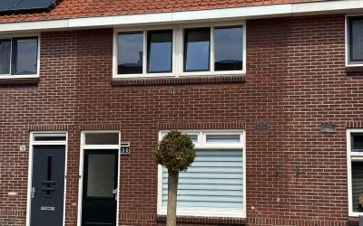 Dr. Van Hoe. 36