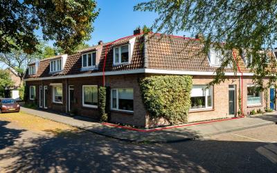 van Lenneps. 56