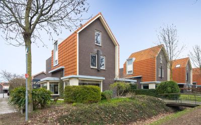 Meester Mol. 70
