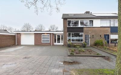 Bernard van. 61