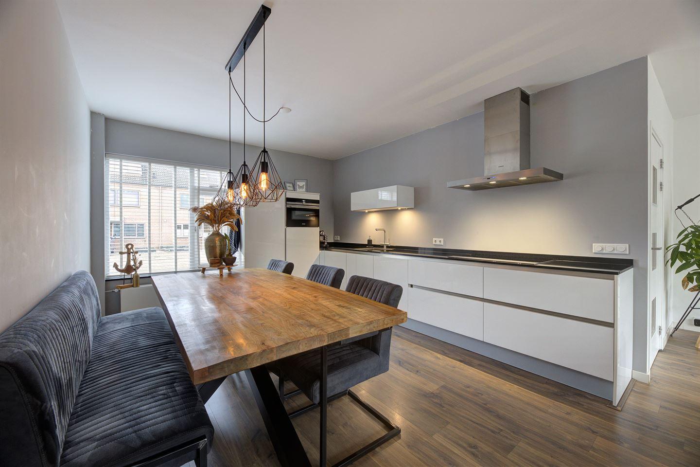 Tussenwoning te koop: Duivekervel 26, Oldenzaal
