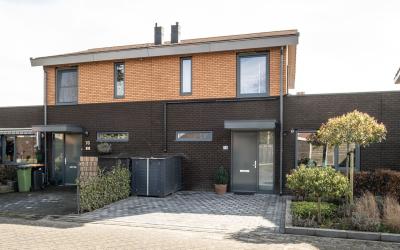 Lijsterbess. 74