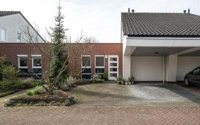 Dr L de Bru. 34