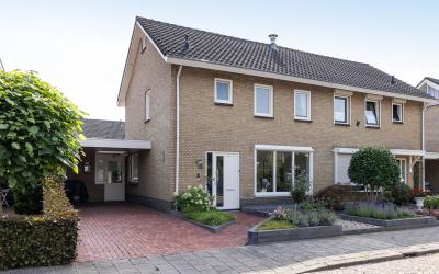Clematisstraat 15