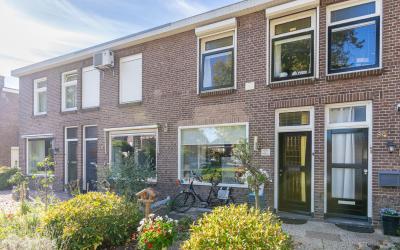 Oude Vrieze. 82