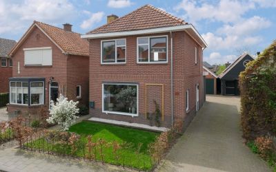 Mooie Vrouw. 22