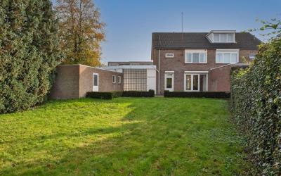 Ambtstraat 1