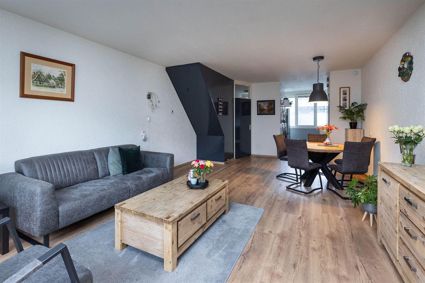 Tussenwoning te koop: Twickel 67, Almelo