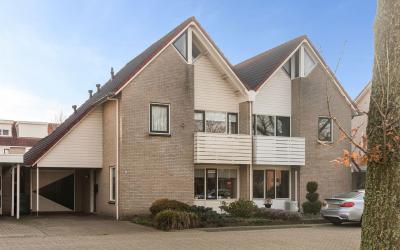 De Specht 10
