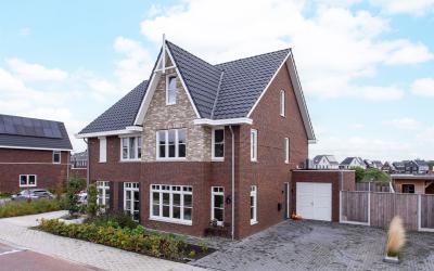 Rozenbottel 6