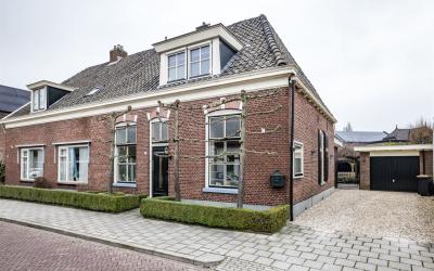 Kerkstraat 10