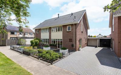 Kooikerstra. 6