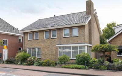 Dorpsstraat 37