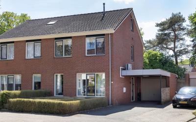 Plashofstra. 5