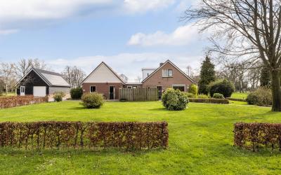 Ruitenveen 27