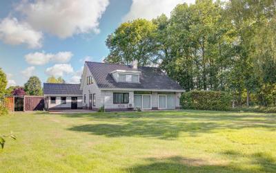 Den Hulst 124