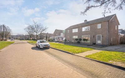 Nieuwe Uitleg 17