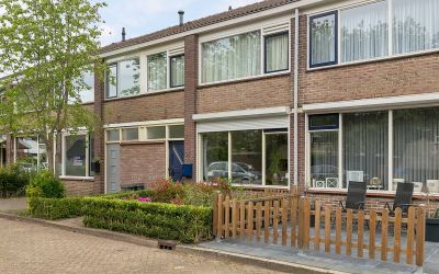 D H van der Scheerstraat 24