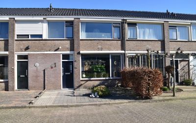 D H van der. 44