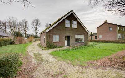 Dorpsstraat 26