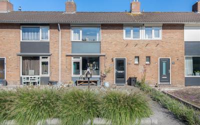 Emmastraat 28