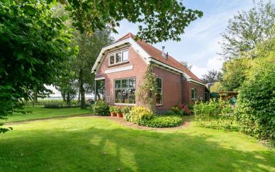 Derde Kruis. 25