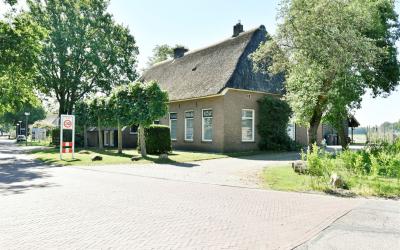 Dorpsstraat 4