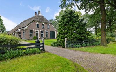 Dorpsstraat 64