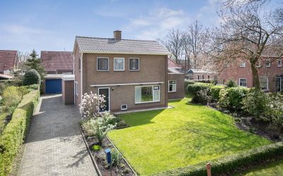 Spoorstraat 30
