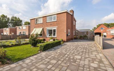 De Hoven 83