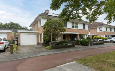 Jos van Aal. 52